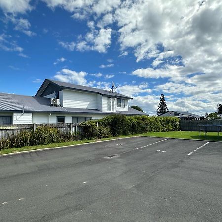 Eastland Pacific Motor Lodge Опотики Экстерьер фото